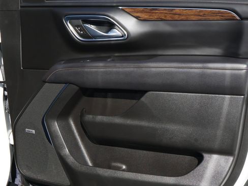 Used 2023 Chevrolet Tahoe Premier image 18