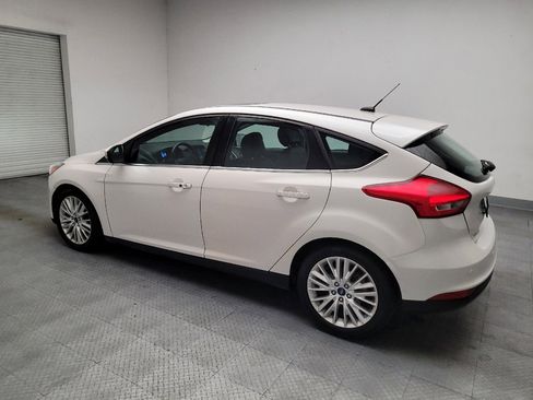 Used 2018 Ford Focus Titanium w/ Titanium Technology Package FWD image 3