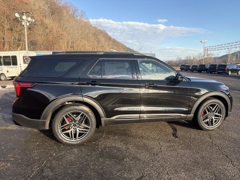 New 2026 Ford Explorer ST w/ Sun And Sound Package AWD/4WD image 3