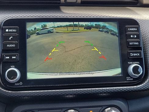 Used 2024 Nissan Kicks SV FWD image 14