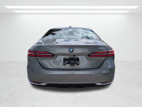 New 2026 BMW 530i w/ Premium Package RWD image 5