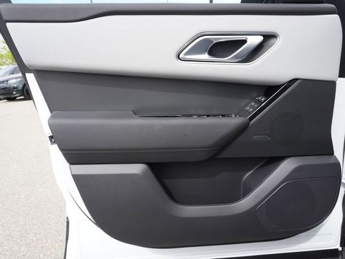 New 2026 Land Rover Range Rover Velar S AWD/4WD image 17
