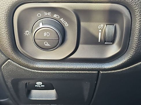 New 2026 RAM 1500 Express image 26