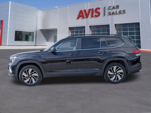 Used 2025 Volkswagen Atlas SE image 7