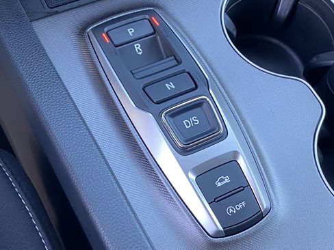 Used 2025 Honda Ridgeline Sport image 24