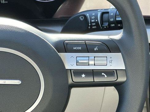 New 2025 Hyundai Tucson SEL image 25