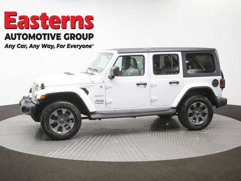 Used 2018 Jeep Wrangler Unlimited Sahara AWD/4WD image 54