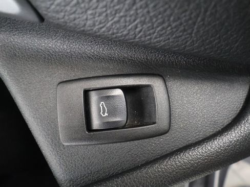 Used 2019 BMW M550i xDrive M550i xDrive Sedan 4D image 18