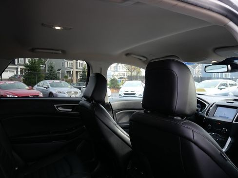 Used 2020 Ford Edge SEL w/ Convenience Package image 24