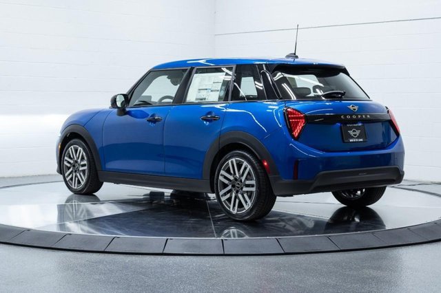 Used 2026 MINI Cooper 4-Door Hardtop FWD image 8
