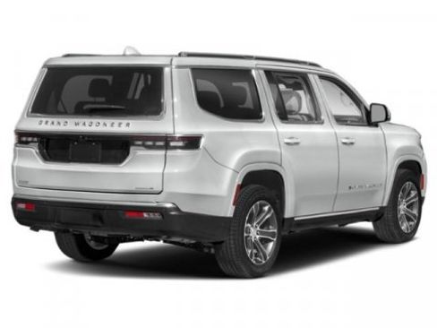 Used 2022 Jeep Grand Wagoneer Series III w/ Rear Seat Video Group 1 image 5