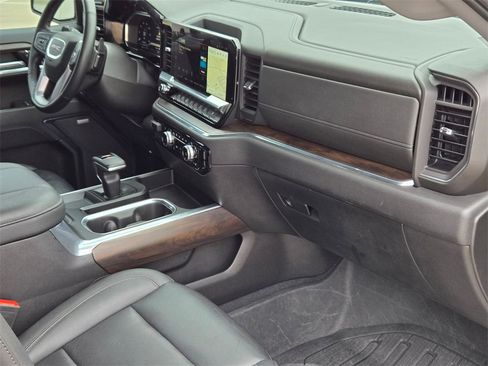 Used 2024 GMC Sierra 1500 SLT w/ SLT Premium Plus Package image 25