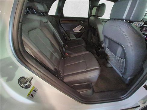 Certified 2025 Audi Q3 2.0T Premium w/ Convenience Package image 25