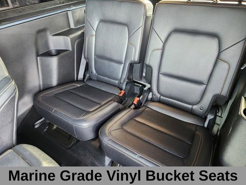 Used 2024 Ford Bronco Badlands image 14