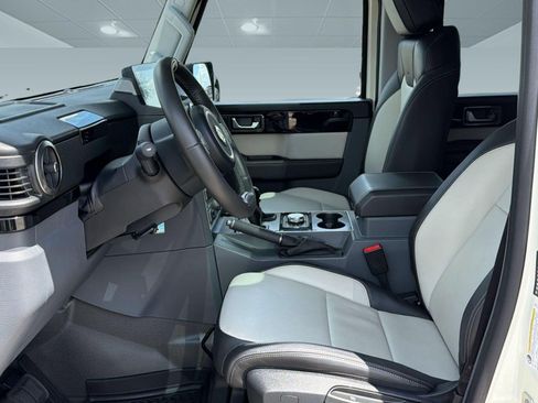 Used 2025 INEOS Grenadier AWD/4WD image 5