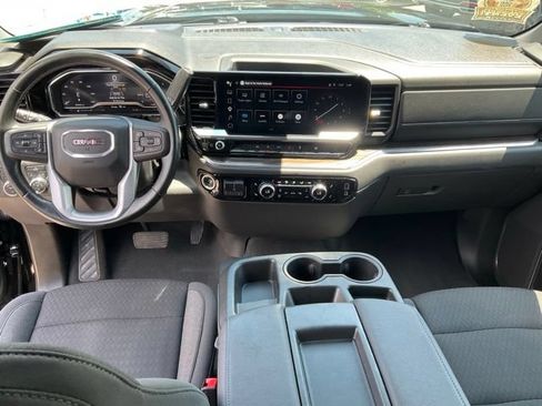 Certified 2025 GMC Sierra 1500 Elevation AWD/4WD image 4