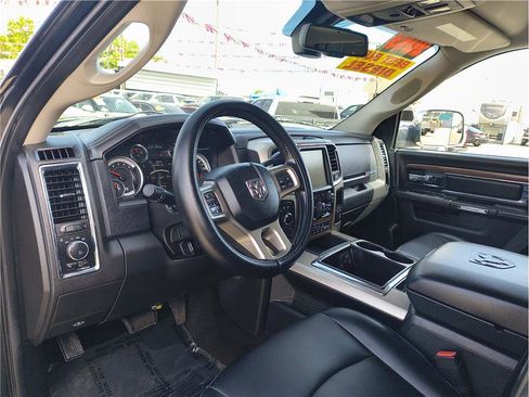 Used 2013 RAM 2500 Laramie w/ Convenience Group AWD/4WD image 5