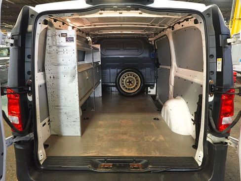 Used 2017 Mercedes-Benz Metris Cargo image 18
