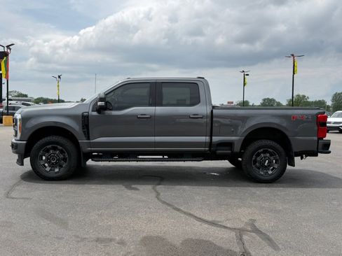 Used 2023 Ford F250 Lariat w/ Sport Appearance Package AWD/4WD image 5