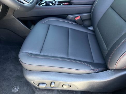 New 2026 Chevrolet Traverse Z71 w/ Driver Confidence Package AWD/4WD image 20