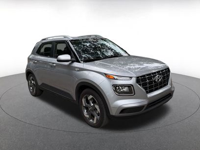 Used 2025 Hyundai Venue SEL