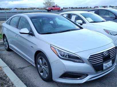 Used 2016 Hyundai Sonata Limited w/ Option Group 02
