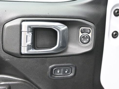 Used 2022 Jeep Gladiator Sport AWD/4WD image 10