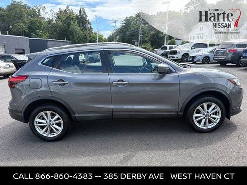 Certified 2019 Nissan Rogue Sport SV AWD/4WD image 4