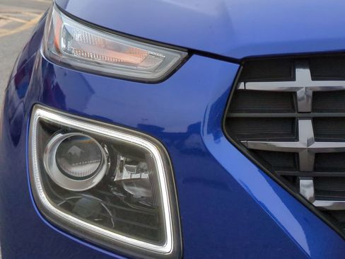 Certified 2023 Hyundai Venue Limited image 10