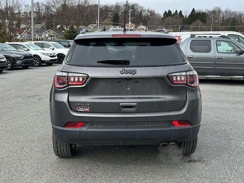 Used 2021 Jeep Compass Latitude image 4