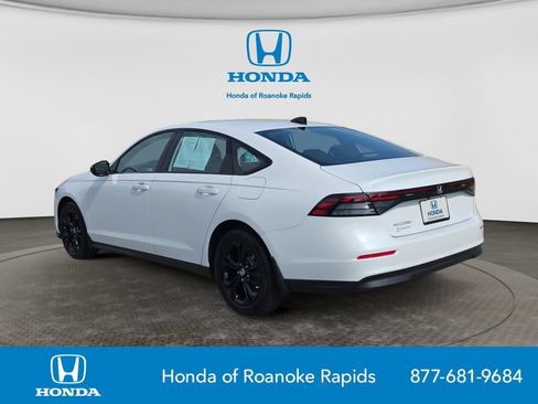 Used 2025 Honda Accord SE image 3