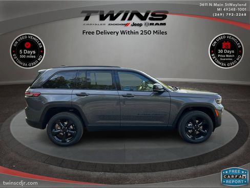 New 2025 Jeep Grand Cherokee Limited w/ Black Appearance Package image 1