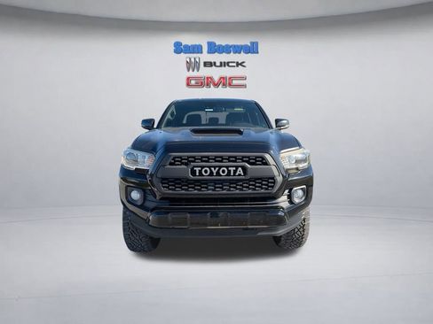 Used 2020 Toyota Tacoma TRD Sport w/ Technology Package image 3