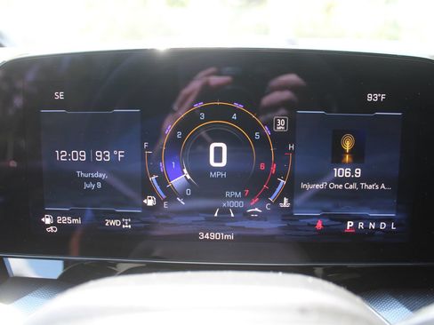 Used 2025 Chevrolet Suburban RST w/ RST Capability Package AWD/4WD image 36