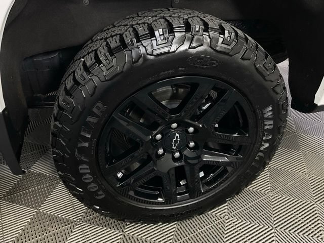Used 2025 Chevrolet Silverado 1500 RST w/ LPO, Dark Essentials Package AWD/4WD image 46