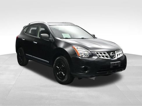 Used 2015 Nissan Rogue S w/ Convenience Package AWD/4WD image 7