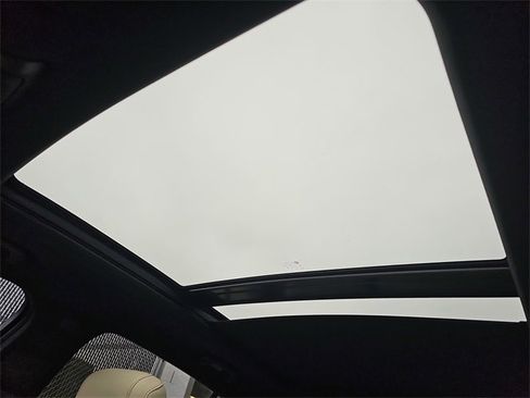 Used 2019 Cadillac XT4 Sport image 29