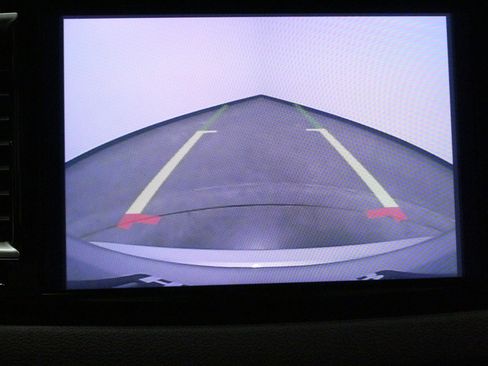 Used 2024 Chrysler Pacifica Touring-L FWD image 26