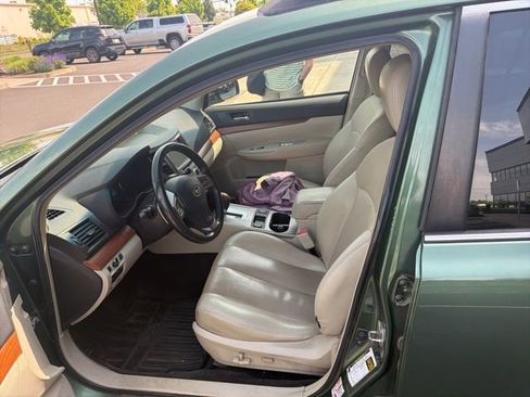 Used 2013 Subaru Outback 2.5i Limited AWD/4WD image 10