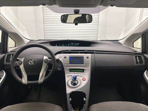 Used 2015 Toyota Prius Two image 17