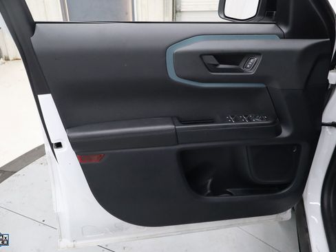 Used 2023 Ford Bronco Sport Badlands image 14