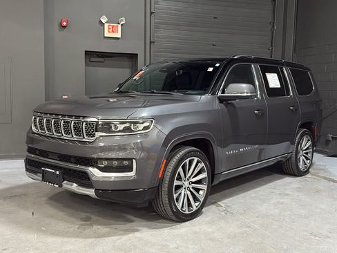 Used 2022 Jeep Grand Wagoneer Series II AWD/4WD image 3
