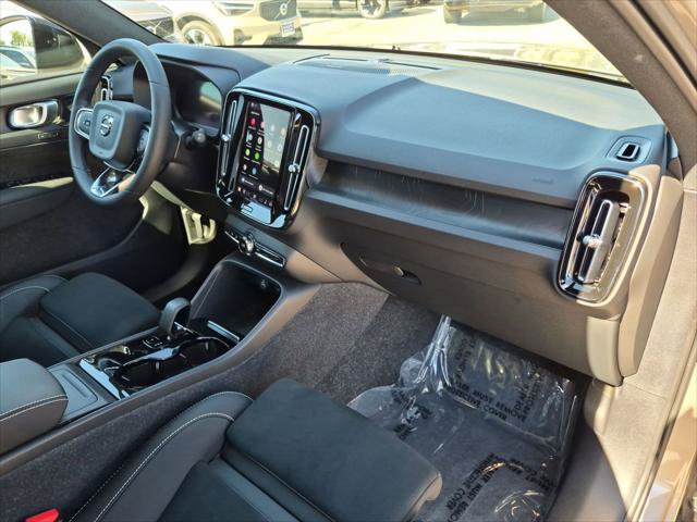 Certified 2024 Volvo XC40 Recharge Ultimate w/ Protection Package Premier AWD/4WD image 26