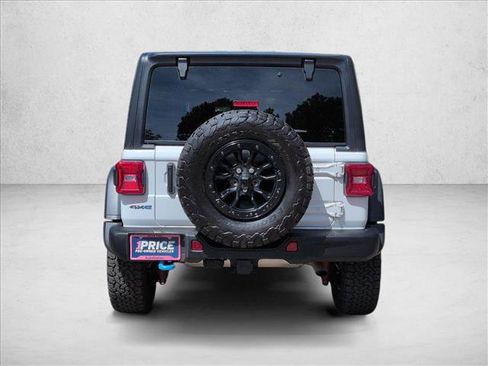 Used 2023 Jeep Wrangler Unlimited Rubicon 4xe AWD/4WD image 7