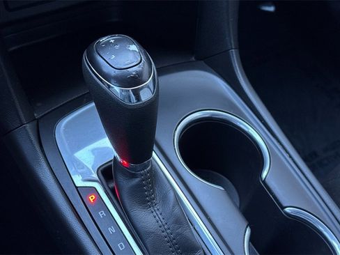 Used 2020 Chevrolet Equinox LS image 26