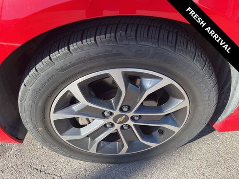 Used 2017 Chevrolet Sonic LT w/ Convenience Package image 5