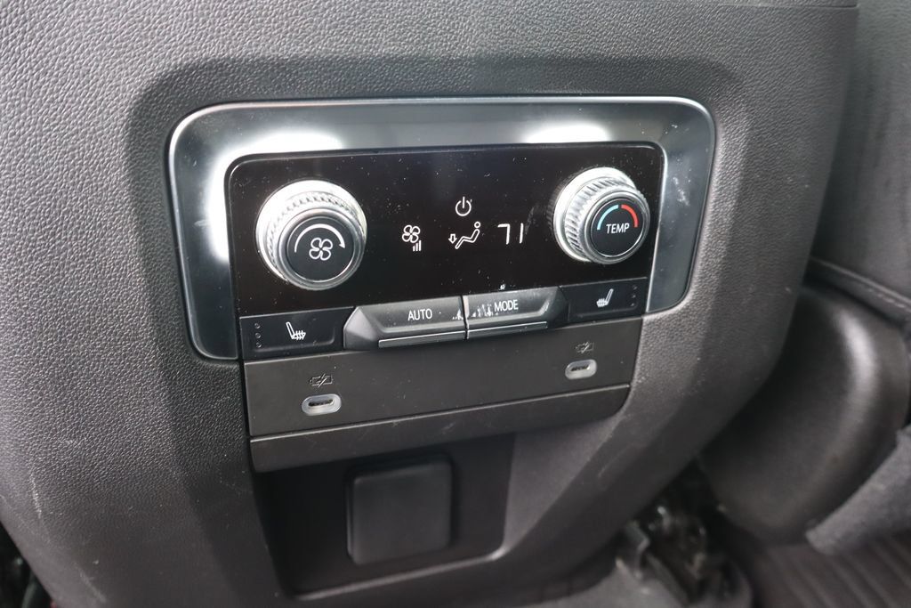 Used 2021 GMC Yukon SLT w/ SLT Premium Package AWD/4WD image 20