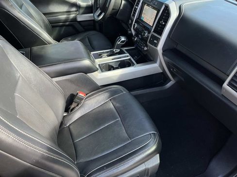 Used 2019 Ford F150 Lariat image 21