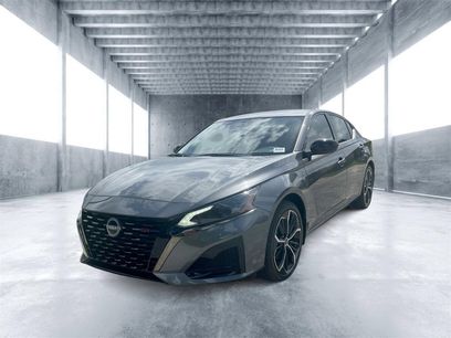 New 2025 Nissan Altima 2.5 SR