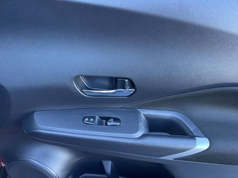 Certified 2024 Nissan Kicks SV image 17